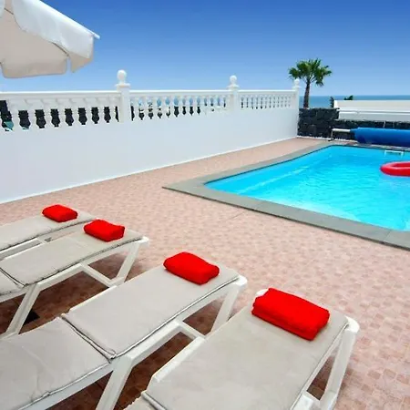 Willa Casa De Salamo Tres - Great 2 Bedroom Family - Similar Units Available For Larger Groups Puerto del Carmen (Lanzarote)